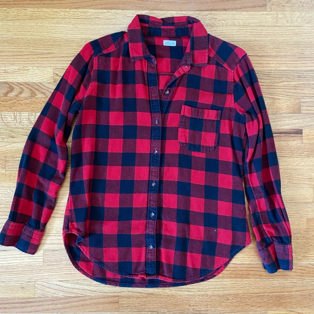 Red & Black Checkered Flannel - Hollister size s